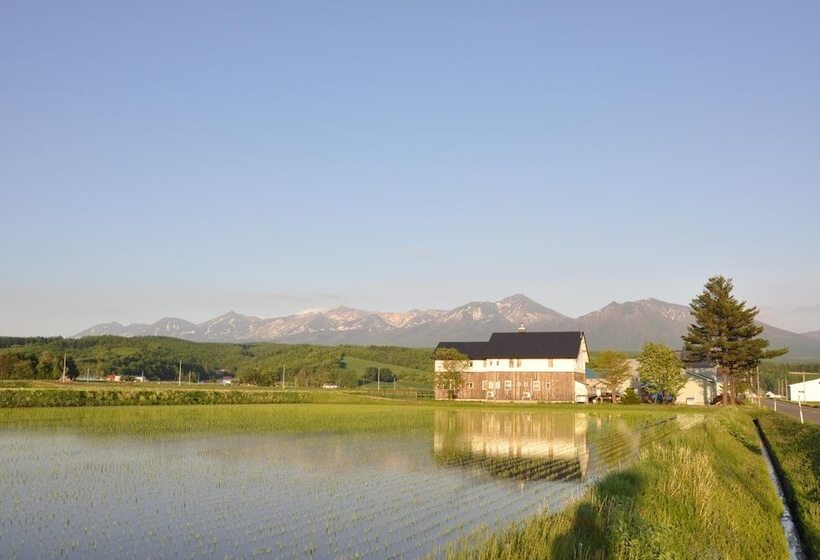 بنسيون Gufo No Mori Kamifurano