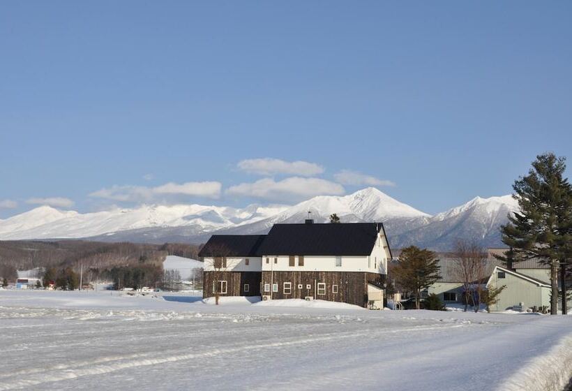 بنسيون Gufo No Mori Kamifurano