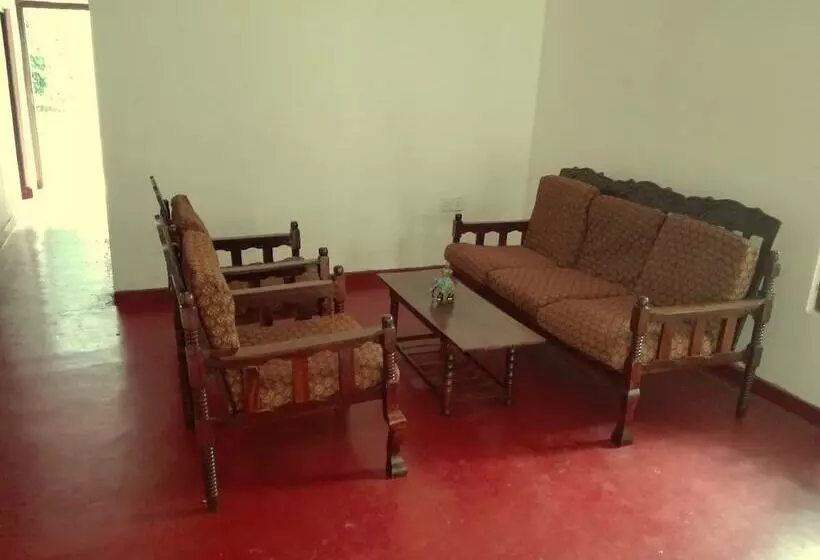 پانسیون Mango Shade