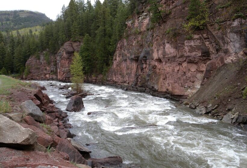 펜션 Redstone Cliffs Lodge