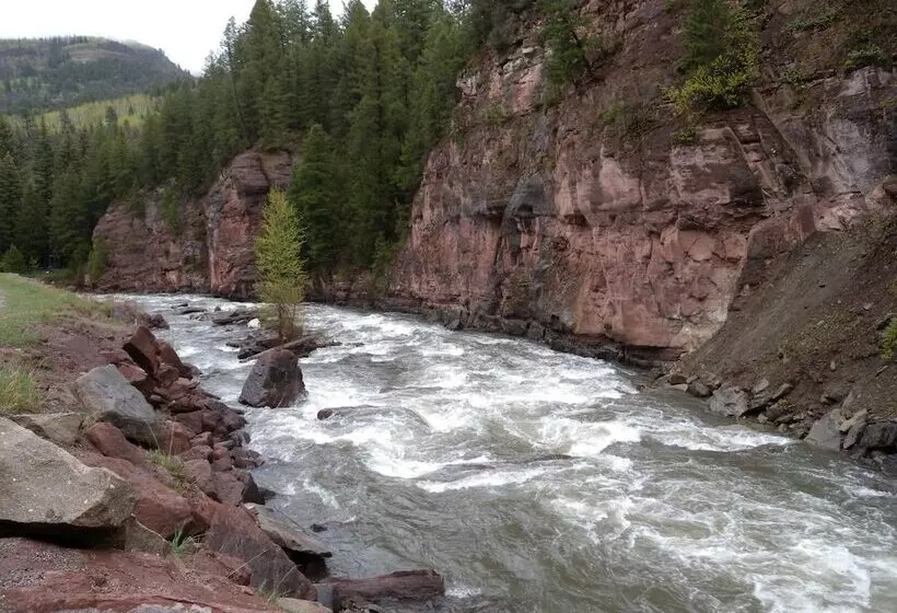 Majatalo Redstone Cliffs Lodge