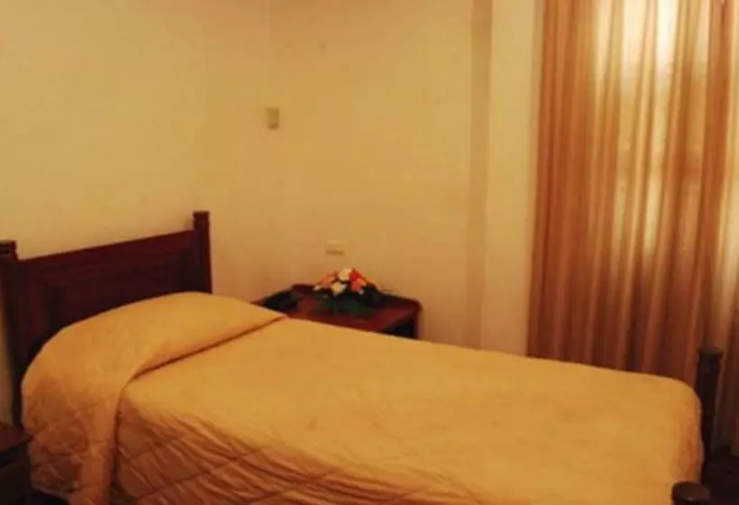 Majatalo Vayakorn House