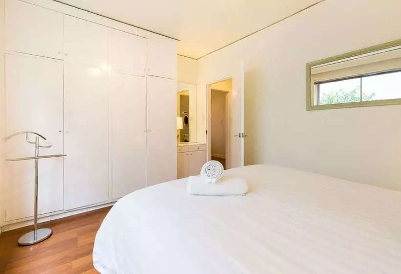 Selena, 2bdr South Yarra Apartment