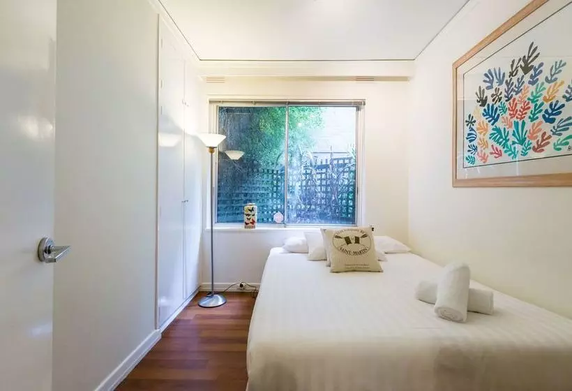 Selena, 2bdr South Yarra Apartment
