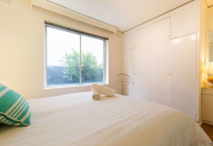 Selena, 2bdr South Yarra Apartment