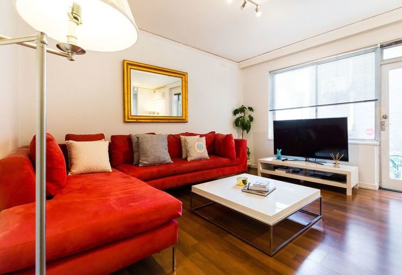 Selena, 2bdr South Yarra Apartment