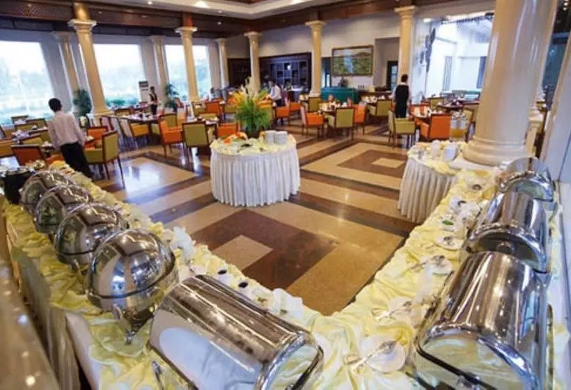 هتل The  Amara