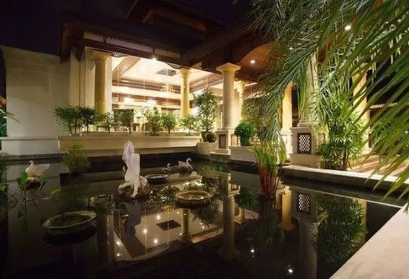 هتل The  Amara