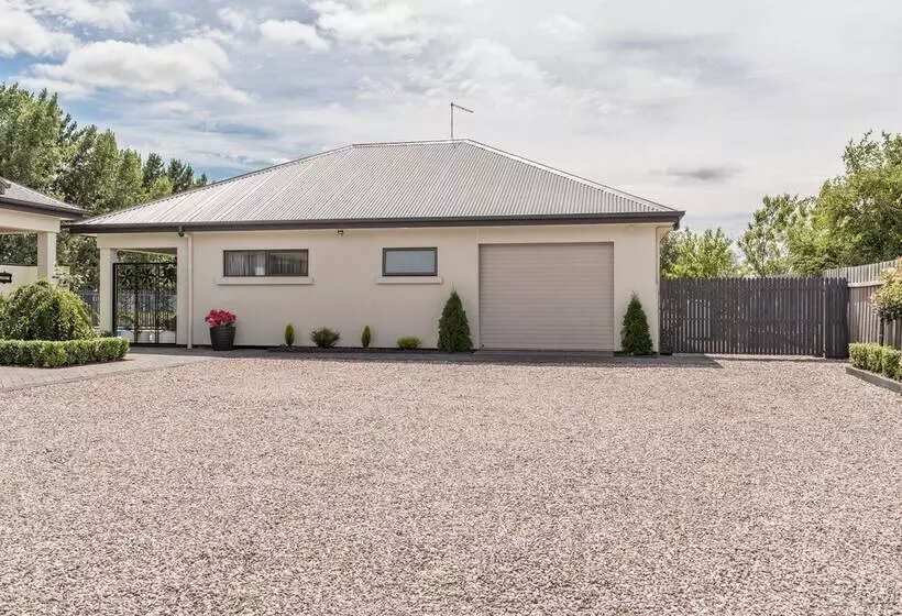 The Wellington Bed And Breakfast