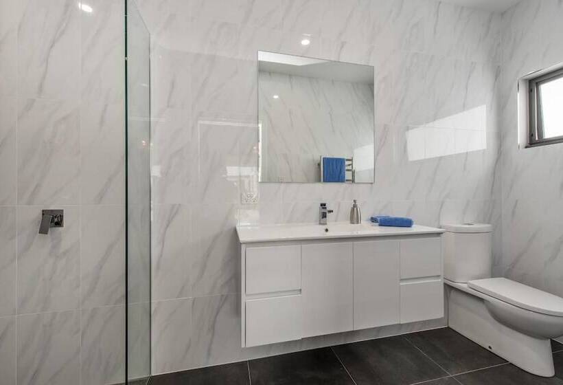 The Wellington Bed And Breakfast