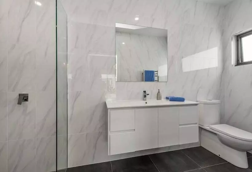 The Wellington Bed And Breakfast