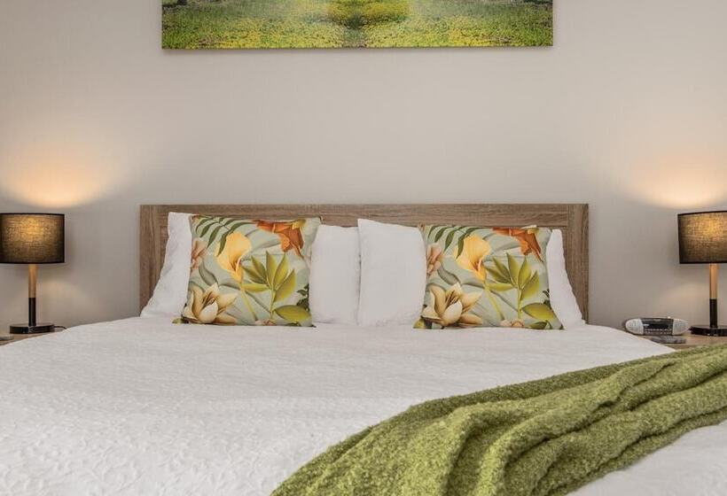 The Wellington Bed And Breakfast