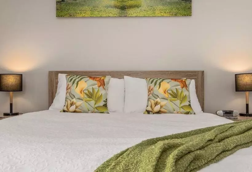 The Wellington Bed And Breakfast