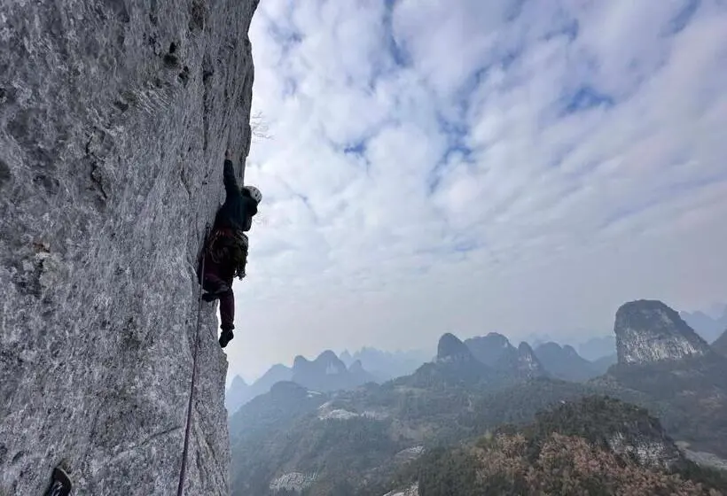 ホテル Yangshuo Singing River Climbers House 阳朔八月客栈 原江缘攀岩客栈