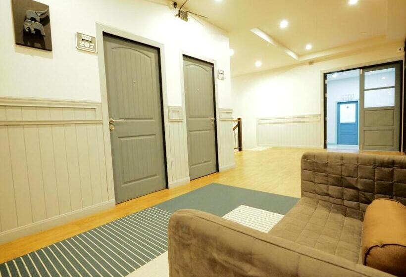 הוסטל Uno Chiangmai