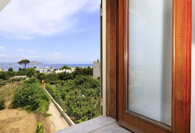 تختخواب و صبحانه La Casa Sul Faro