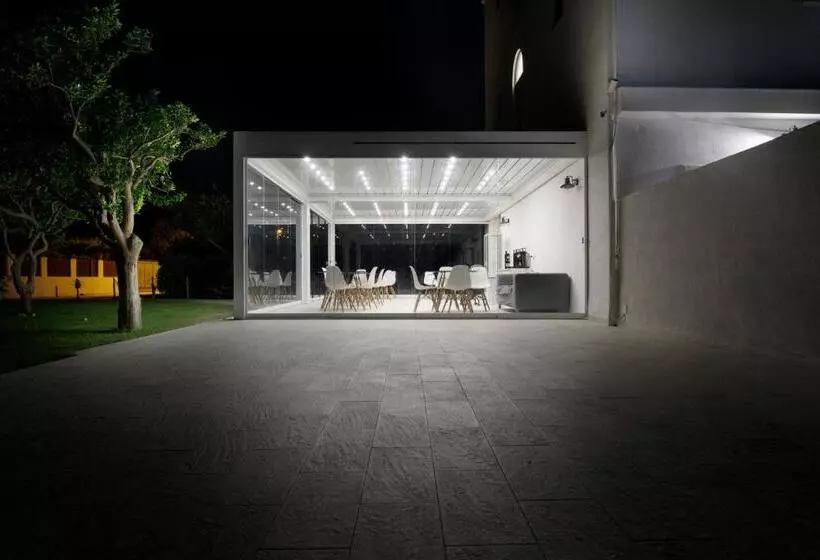 تختخواب و صبحانه La Casa Sul Faro