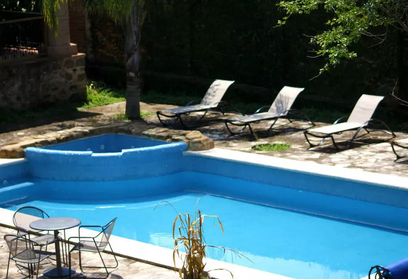 Hostelli Hacienda San Nicolas De Las Fuentes