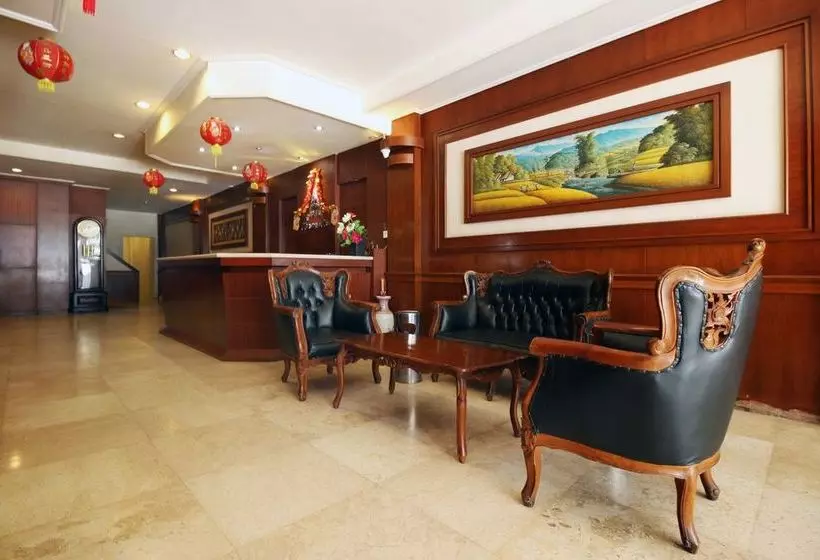 ホテル Airy Sungai Baru Ahmad Yani Km 1 186 Banjarmasin