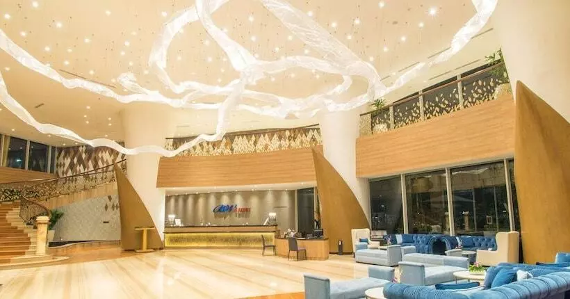 هتل Bw Luxury Jambi