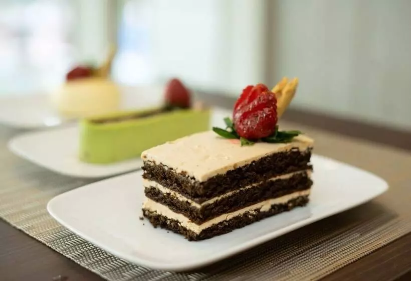 هتل Bw Luxury Jambi