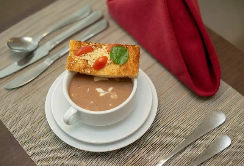 هتل Bw Luxury Jambi