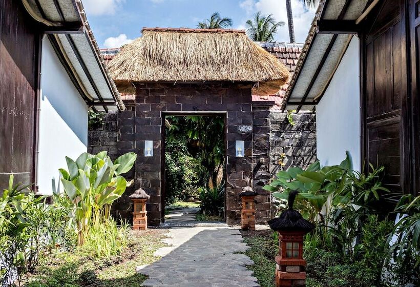 Отель Canvas Escape Resort