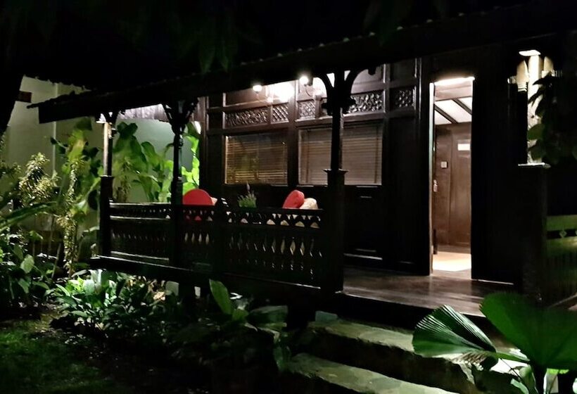 Отель Canvas Escape Resort