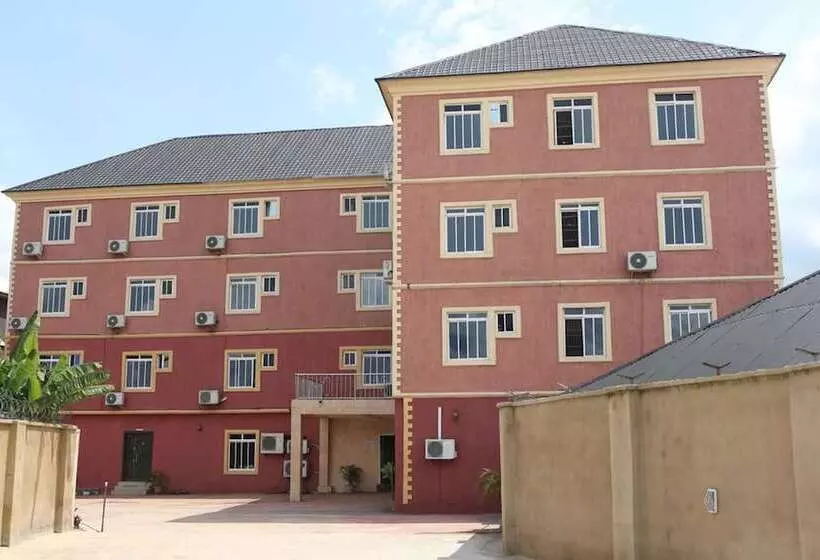 Grand Decent Hotel And Suites