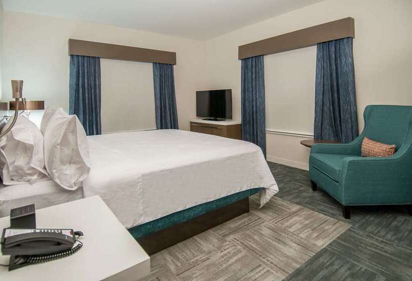 هتل Hilton Garden Inn Jackson/clinton