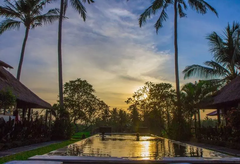 Hotelli Lodtunduh Sari