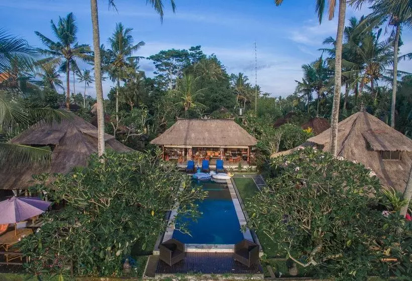 Hotelli Lodtunduh Sari