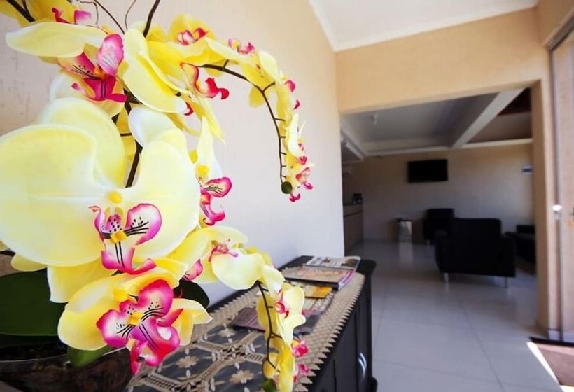 هتل Pousada Esmeralda Olimpia