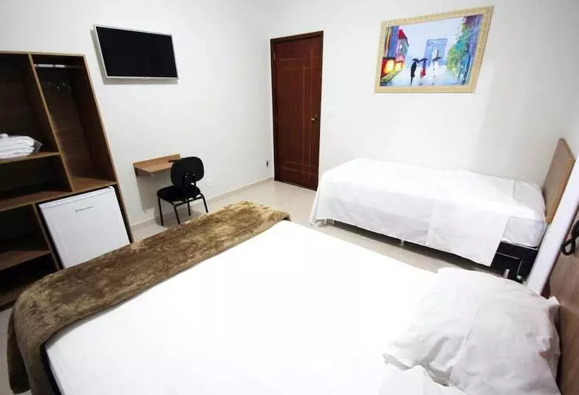 Hotelli Pousada Esmeralda Olimpia