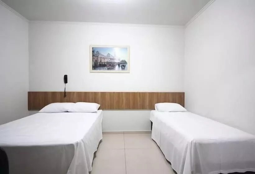 Hotelli Pousada Esmeralda Olimpia