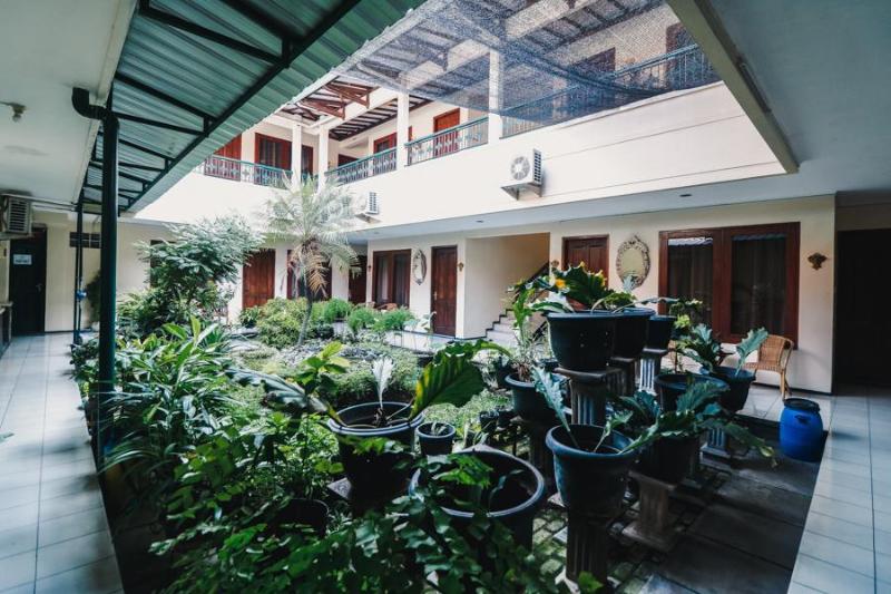 Szálloda Reddoorz Plus @ Purwosari