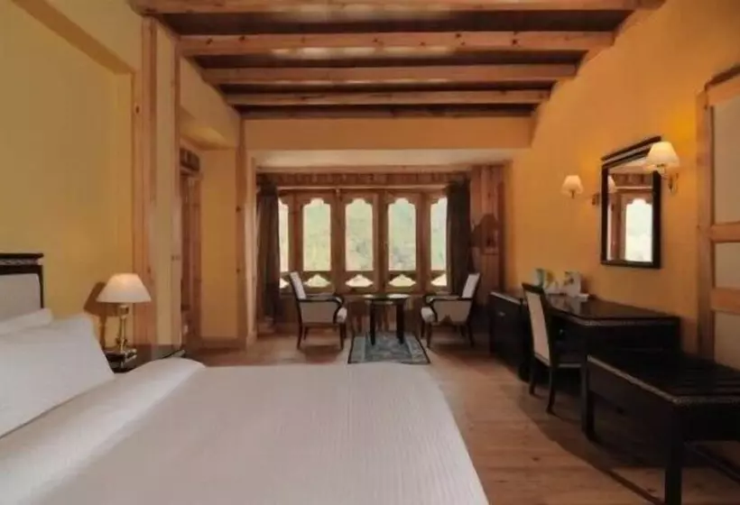 هتل Taktsang Boutique Resort & Spa