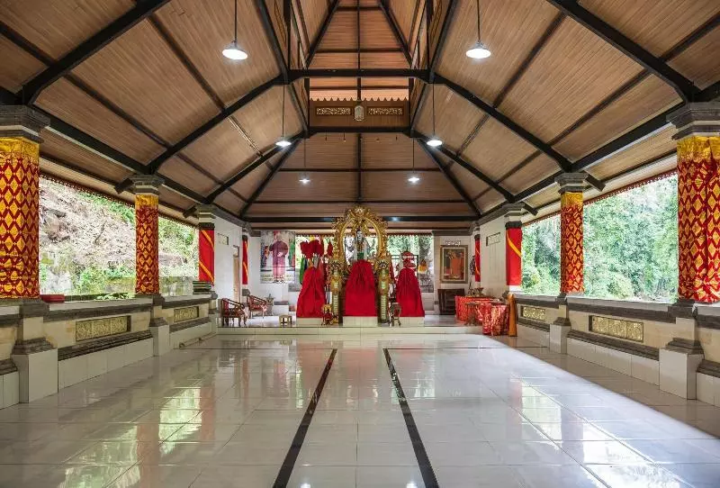 Hotelli Yoga Amertham Retreat & Resort