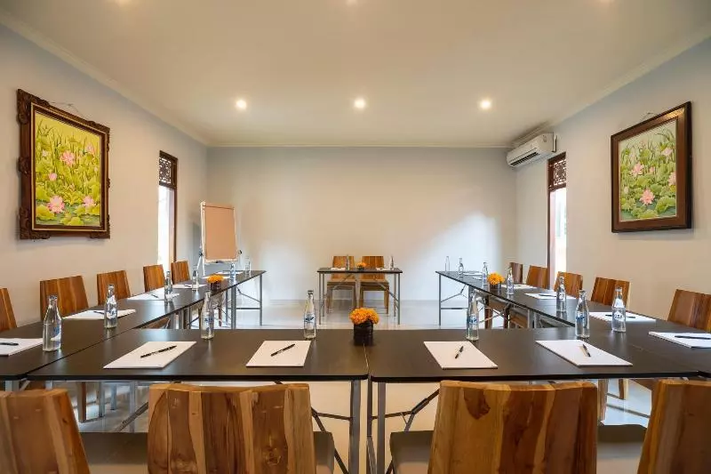 Hotelli Yoga Amertham Retreat & Resort