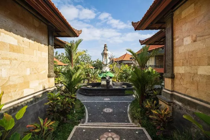 Hotelli Yoga Amertham Retreat & Resort