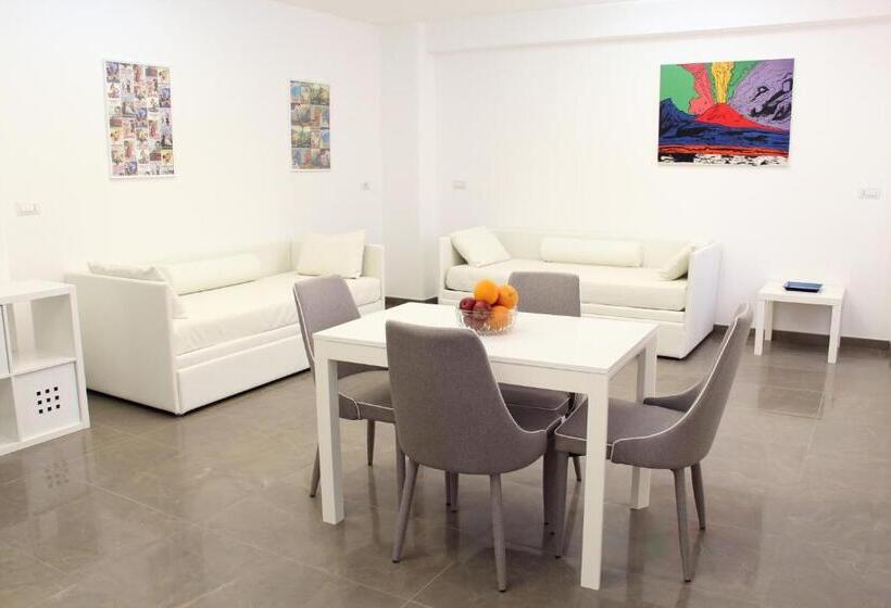 Mondo Suites Apartments