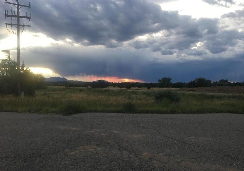 Мотель Spanish Peaks Inn