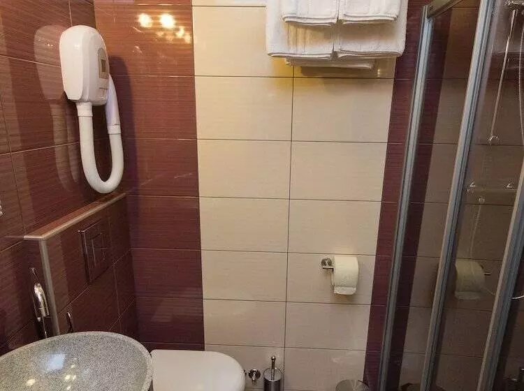 Majatalo Log In Rooms