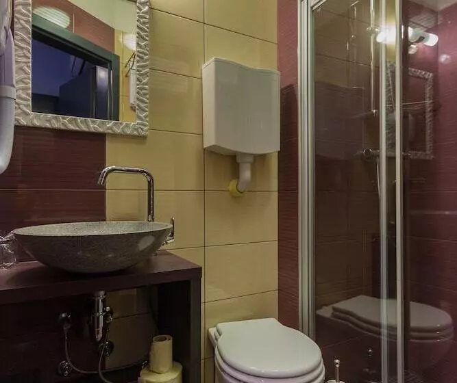 Majatalo Log In Rooms