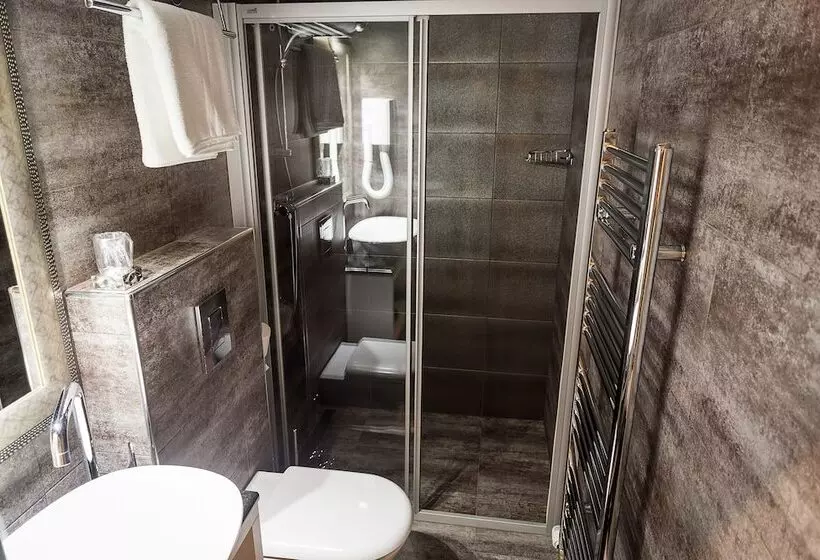 Majatalo Log In Rooms