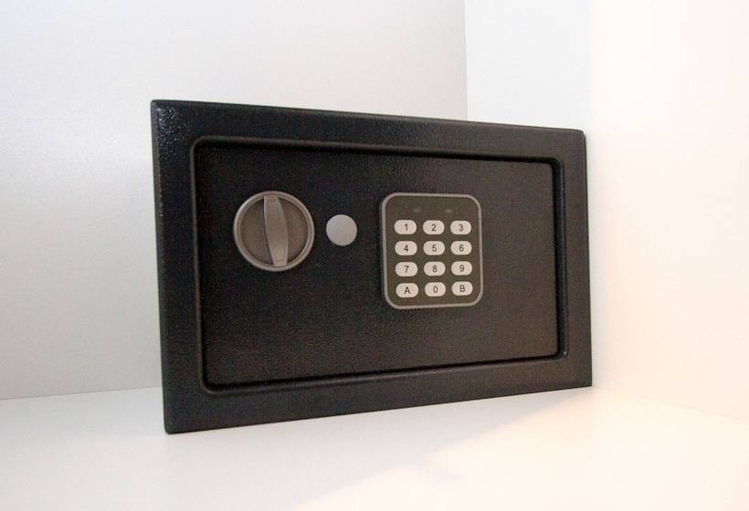 پانسیون Log In Rooms