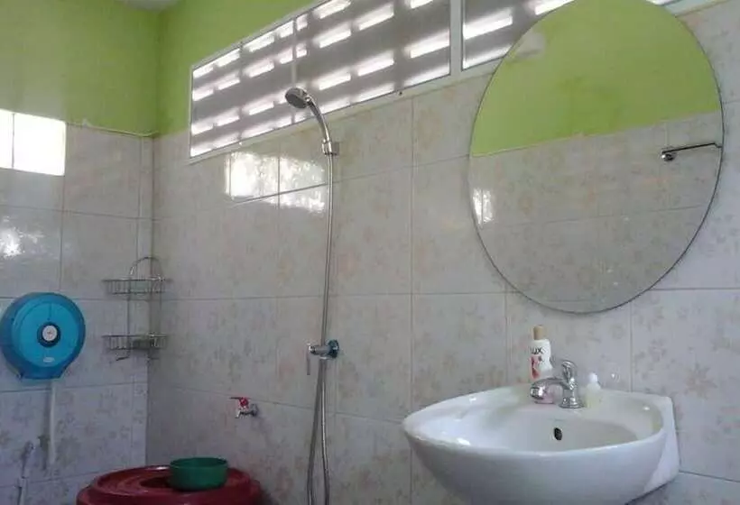 Majatalo Lucky Bungalow