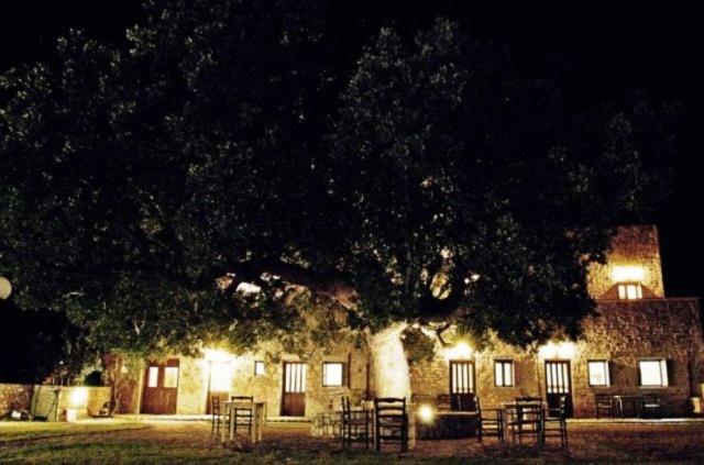 بنسيون Vlyhada Guesthouse