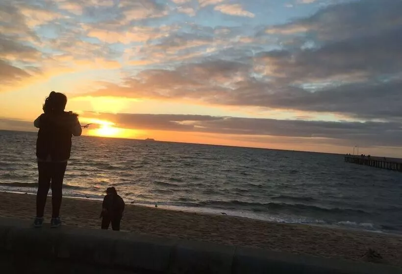 Aquawaters House By Barefoot Beach Stays