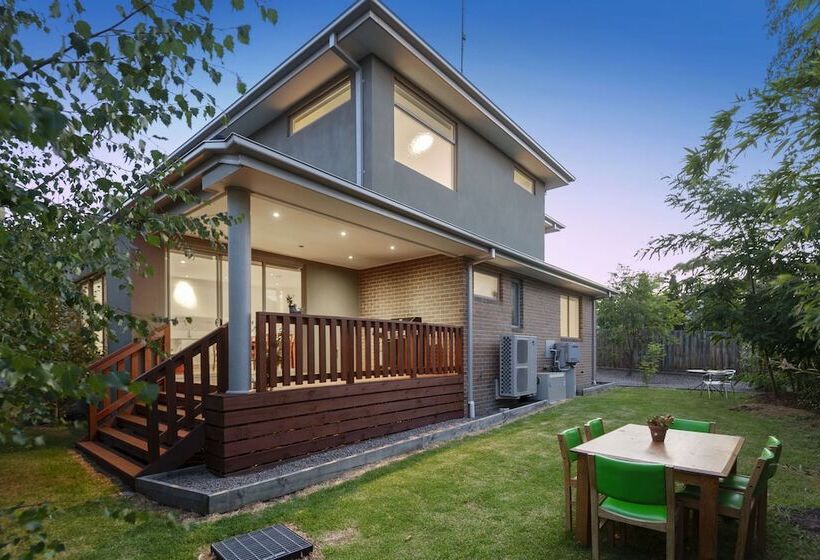 Aquawaters House By Barefoot Beach Stays